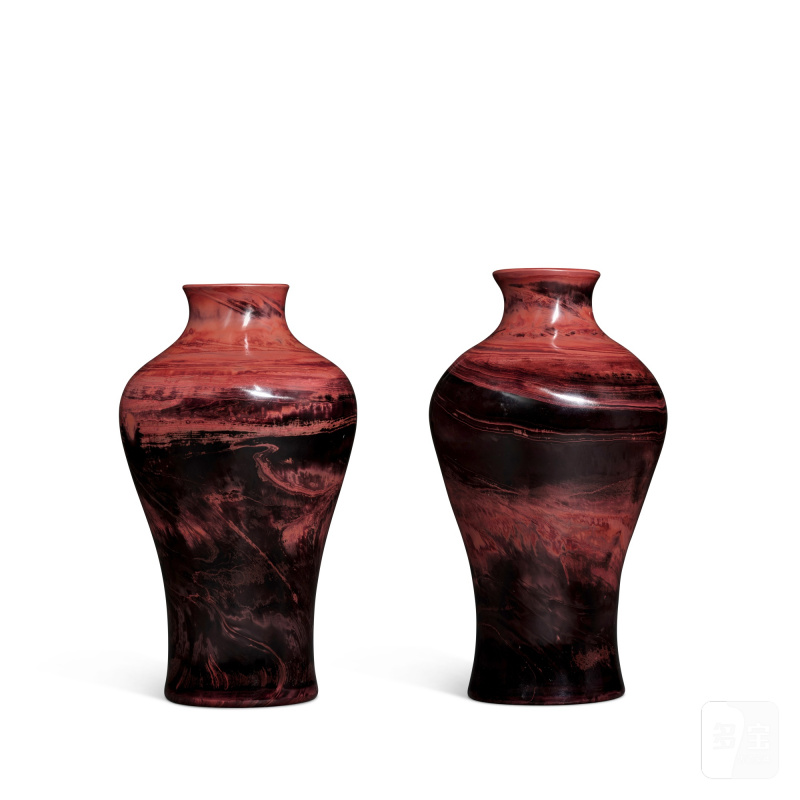 A pair of realgar-imitation glass vases, Marks and period of Tongzhi | 清同治 仿雄黃料瓶一對 《同治年製》款